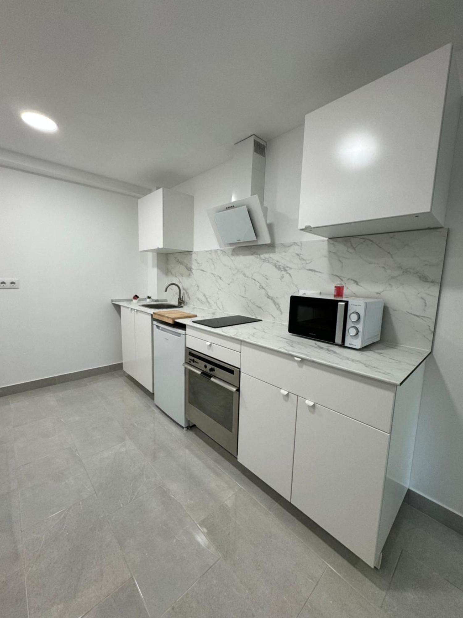אלמנסה Apartamento Leon Centrico, Moderno Y Muy Equipado מראה חיצוני תמונה