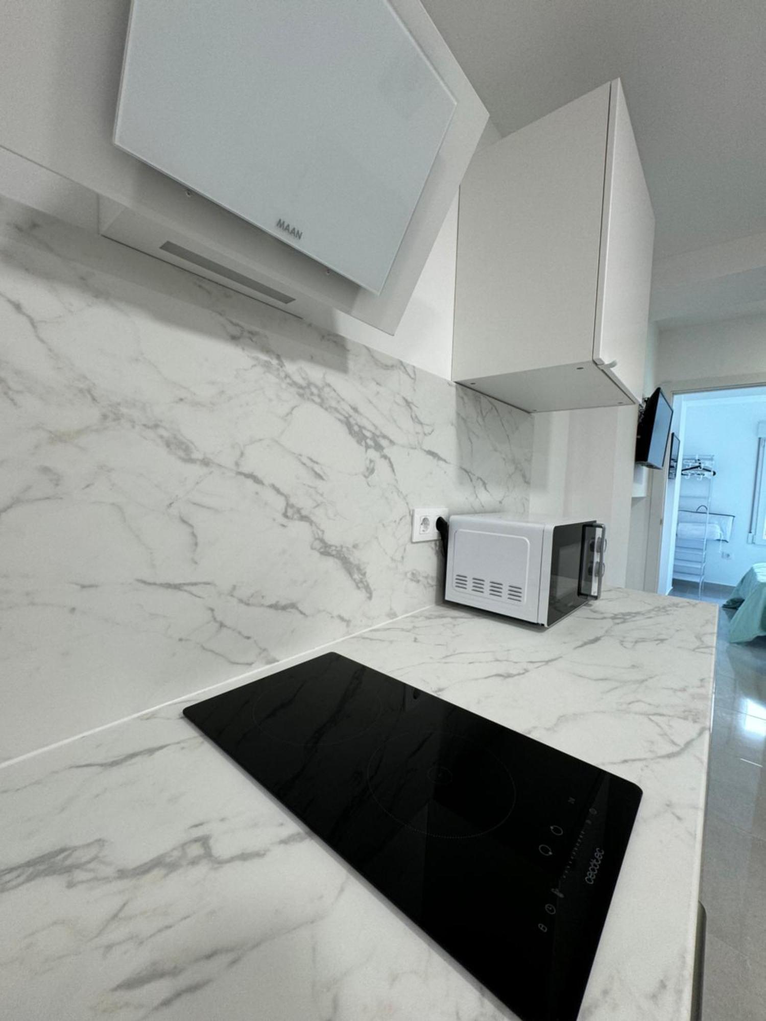 אלמנסה Apartamento Leon Centrico, Moderno Y Muy Equipado מראה חיצוני תמונה
