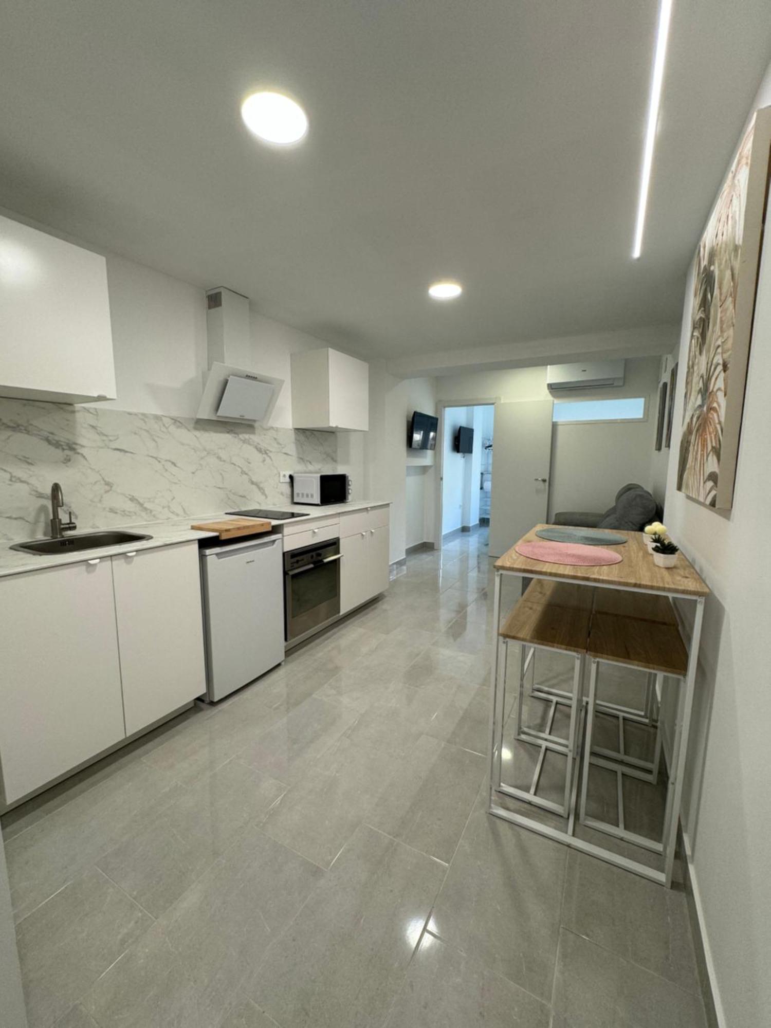 אלמנסה Apartamento Leon Centrico, Moderno Y Muy Equipado מראה חיצוני תמונה