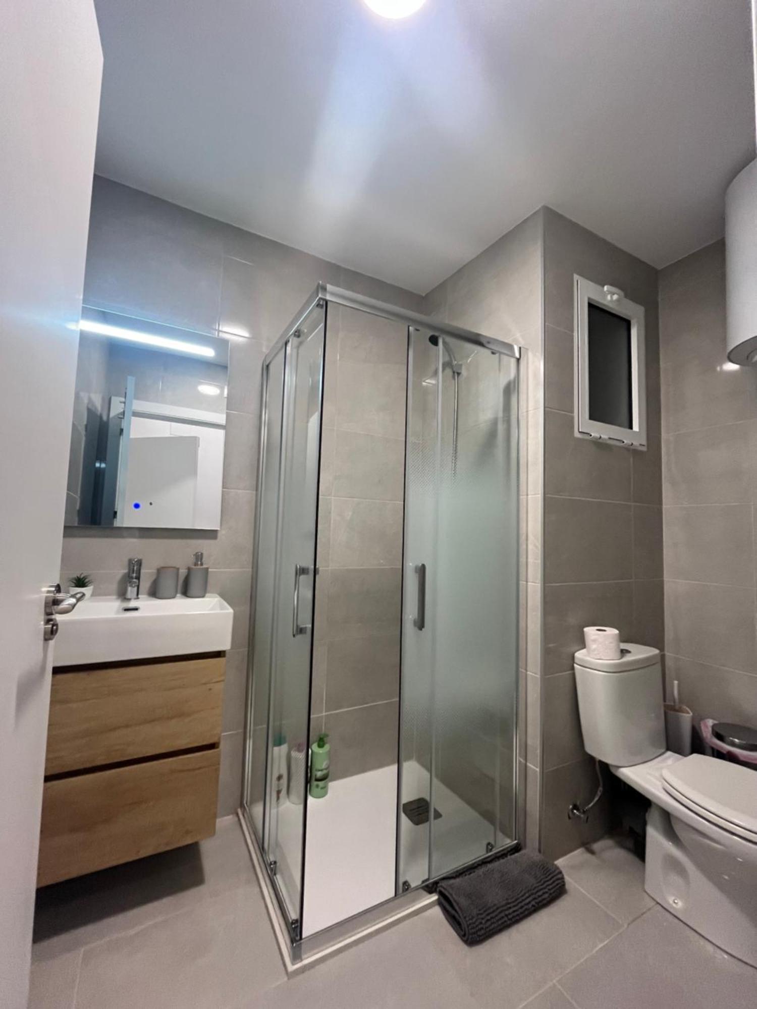 אלמנסה Apartamento Leon Centrico, Moderno Y Muy Equipado מראה חיצוני תמונה